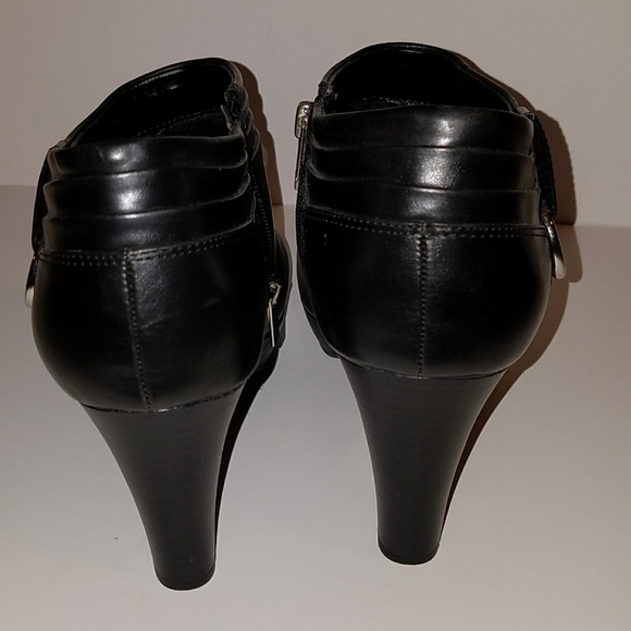 Chaps blk womens short ankle boot, size 9.5 - Picture 3 of 8